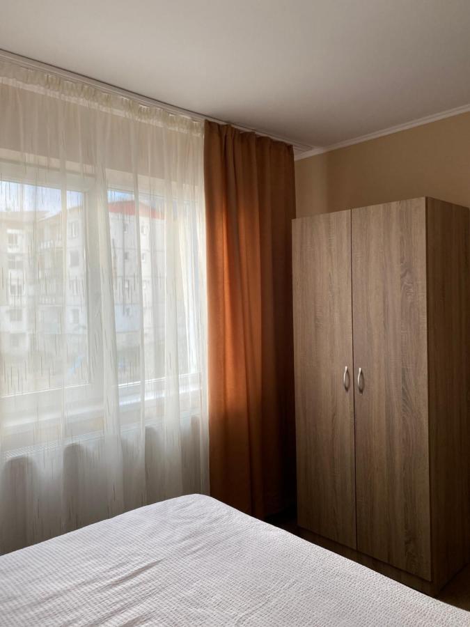 8 Residence Apartament Cavnic Bagian luar foto